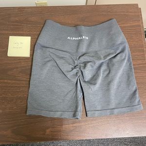 Alphalete Amplify Shorts: Titanium